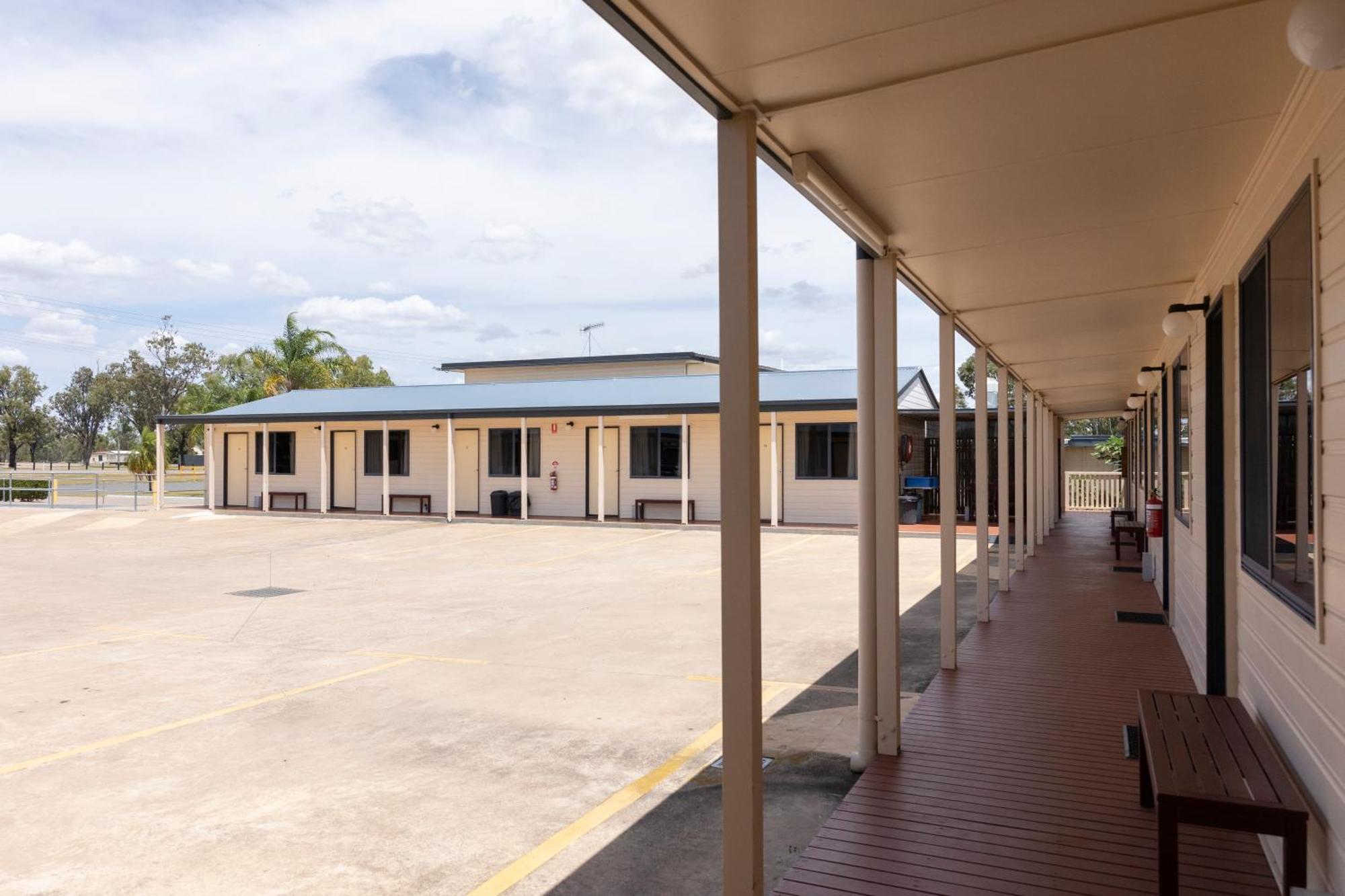 Moura Motel Exterior photo